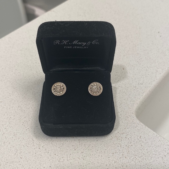 Macy's Jewelry - NWT! Macy’s Sterling Silver Post Earrings